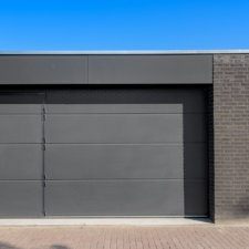 Garagedeur met geïntegreerde loopdeur | Brabant Deur