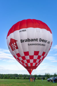 Maidenflight BrabantDeur luchtballon met Falconballooning | Brabant Deur